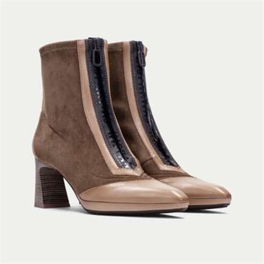Hispanitas Atlanta Front Zip Heel Boot - Taupe Suede